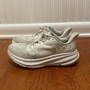 Hoka Clifton 9 Shoes White